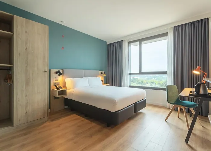 Barcelona - Sant Cugat By Ihg Hotel 4*