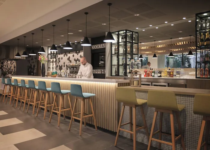 Barcelona - Sant Cugat By Ihg Hotel 4*