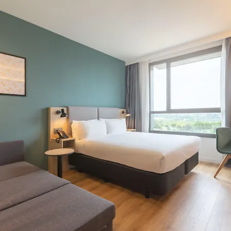 Barcelona - Sant Cugat By Ihg ホテル