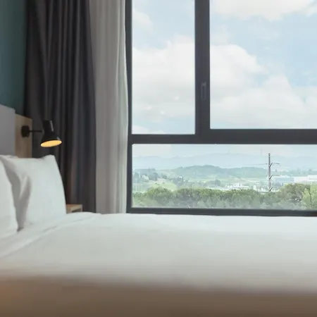 Barcelona - Sant Cugat By Ihg ホテル 4*